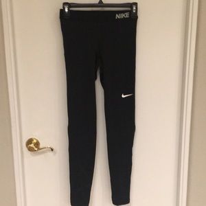 Nike Pro Fleece lined Small leggings Black